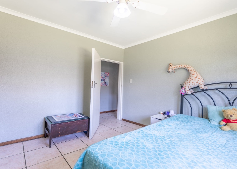 4 Bedroom Property for Sale in Windsor Park Western Cape